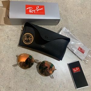Ray-Ban sunglasses! 🕶 🌞